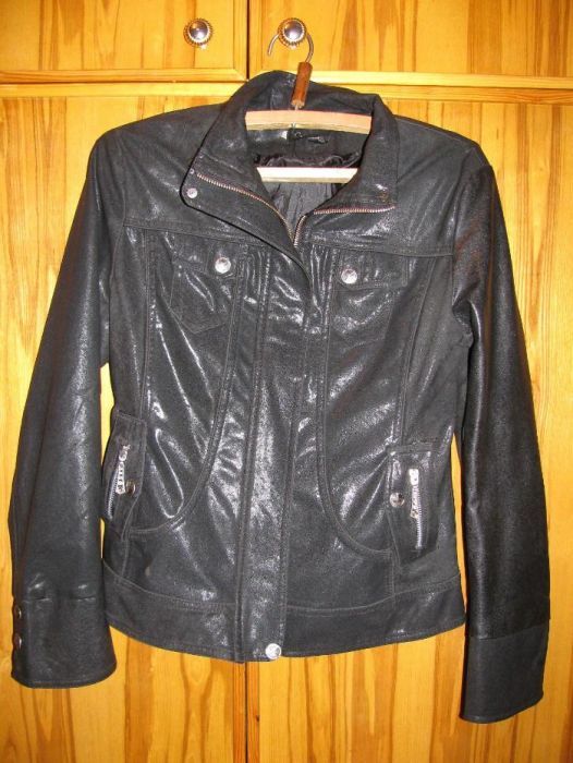 женская кожаная куртка