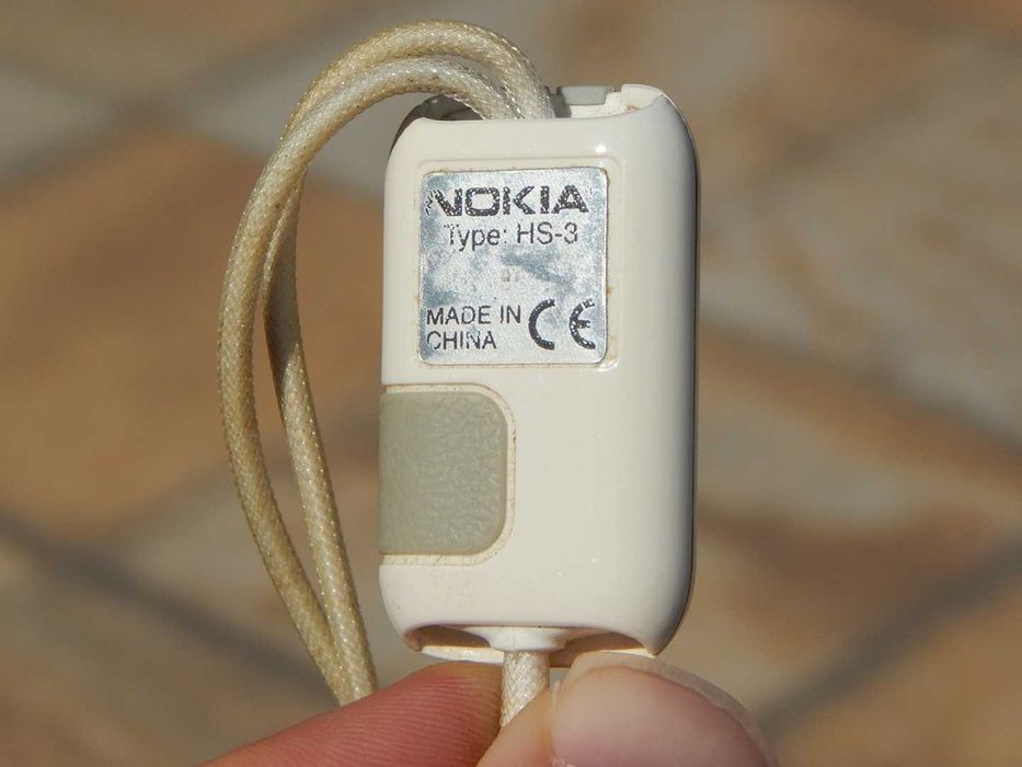 Casti vechi telefon tip HS-3 Nokia utilizate 2007