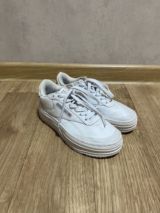 Кроссовки Reebok 35 р.