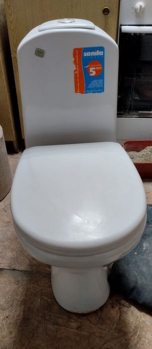 Продам хороший унитаз