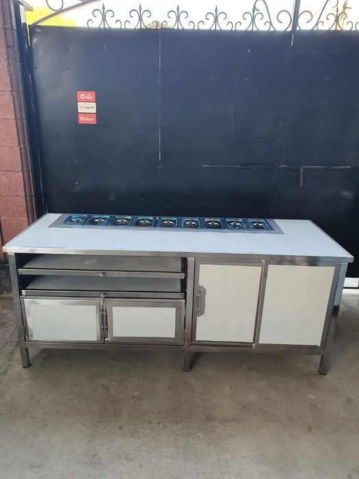 Пицца стол с гастраемкостями