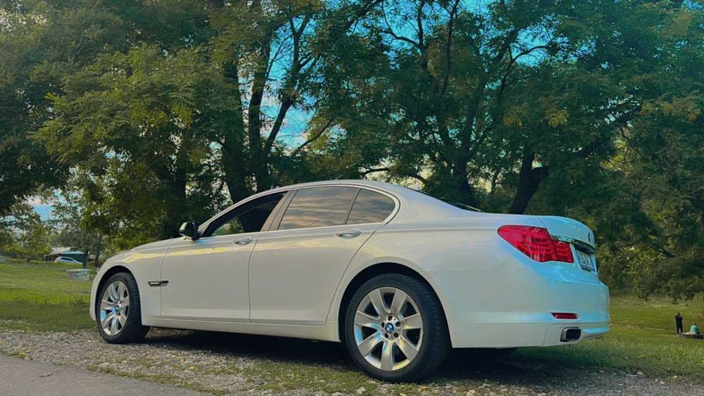 Vand masina BMW seria 7