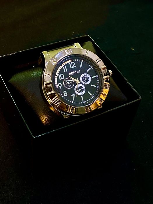 Часы мужские необычные