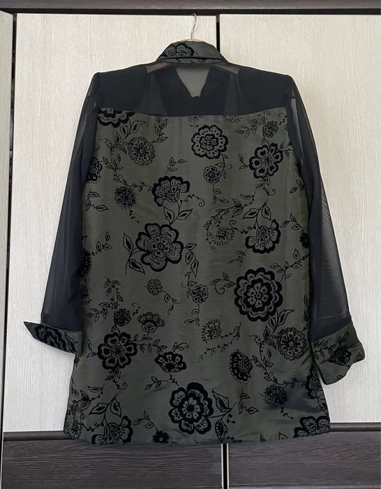 Дамско яке и 2 ризи