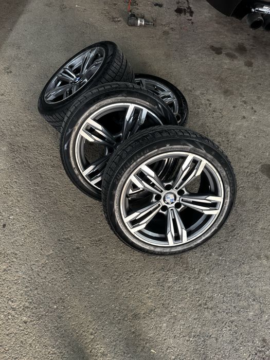 Продам диски с шинами на бмв