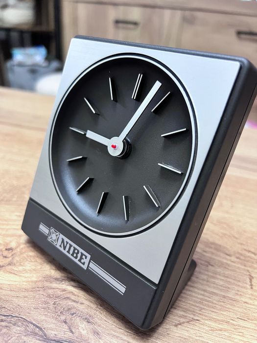 Винтидж настолен часовник от Aachen Germany