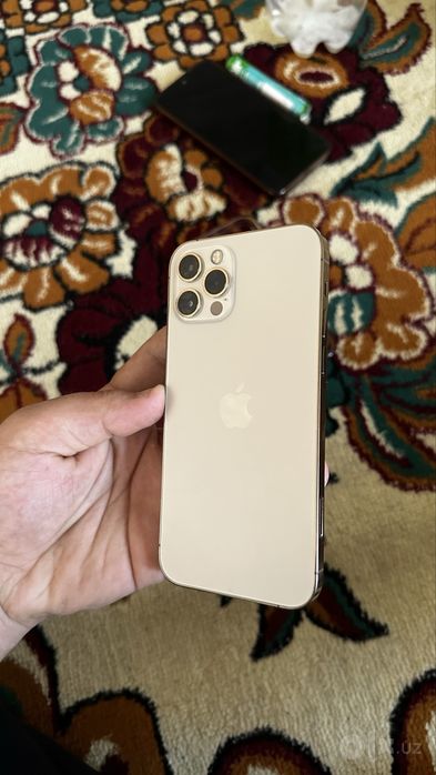 Sotildi. iphone 12 pro gold