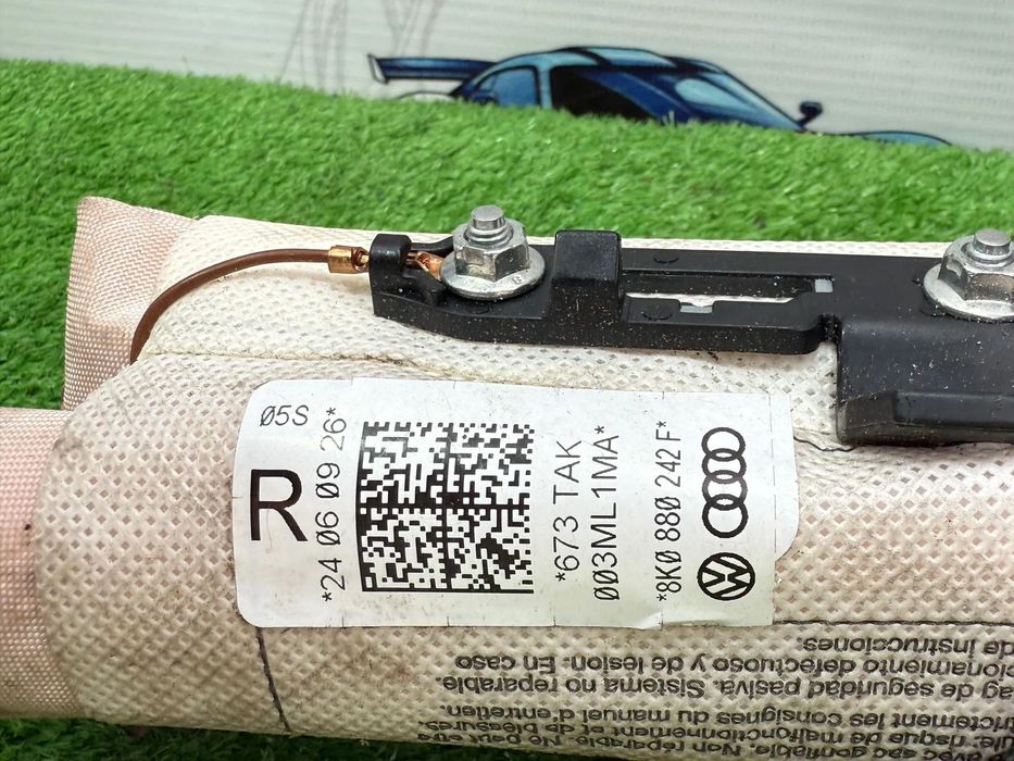 AIRBAG SCAUN DREAPTA ( 7 BUC. ) VAG GROUP / AUDI A4 B8 / AUDI A5 8T COD OEM 8K0880242F
