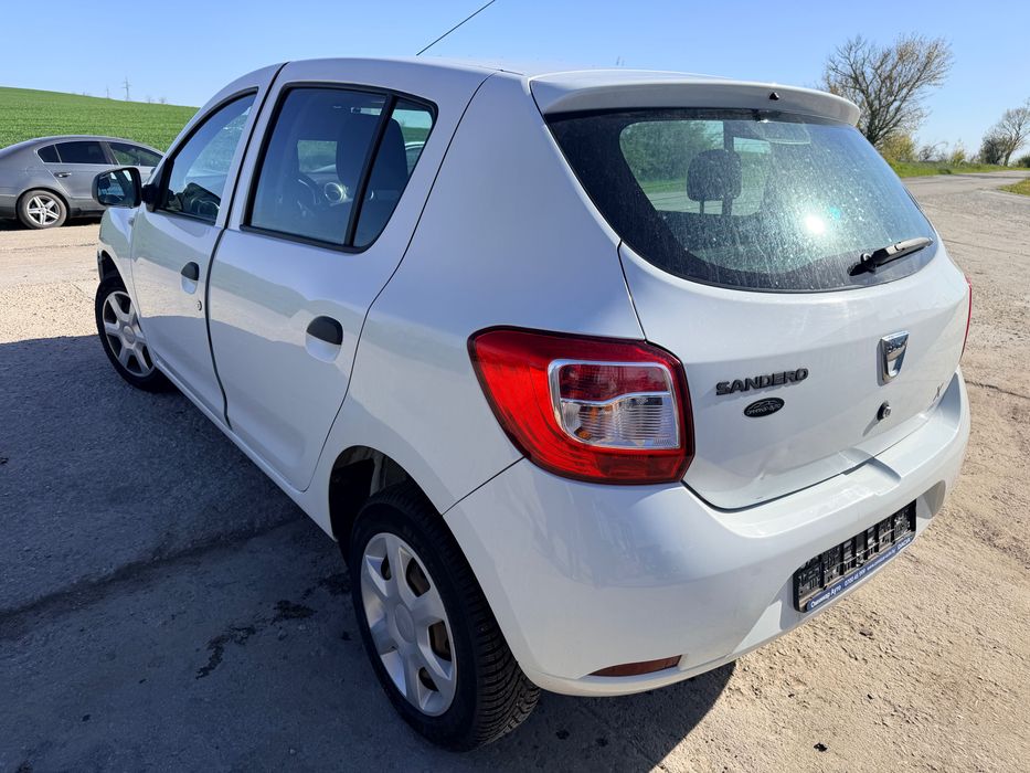 Dacia Sandero 2 1.2i двигател D4F732 5 ск кутия JH3360 73 кс 2017 152000 км Дачия Сандеро 1.2i engine D4F732 5 sp gearbox JH3360 73 hp 2018 г