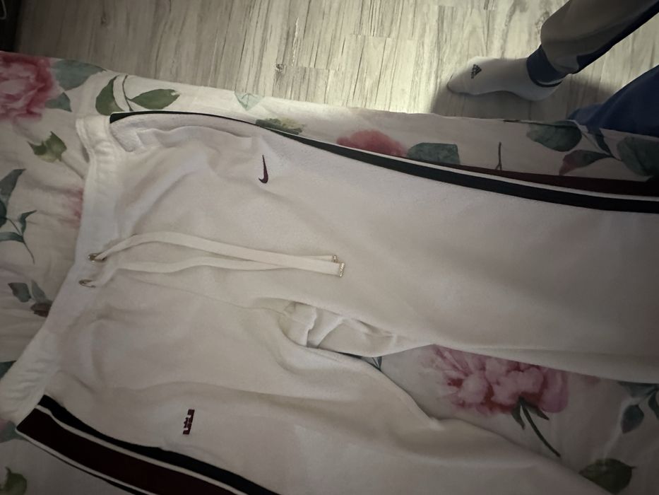 Долнище на nike lebron