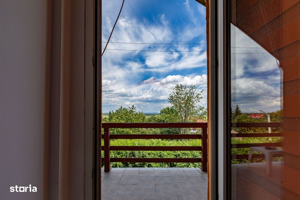 Casă de vânzare Hemeiuș + teren 600 mp