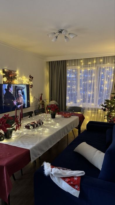 Стол из натурального дерева