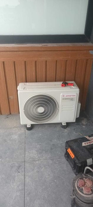 Aer condiționat 12 000 BTU