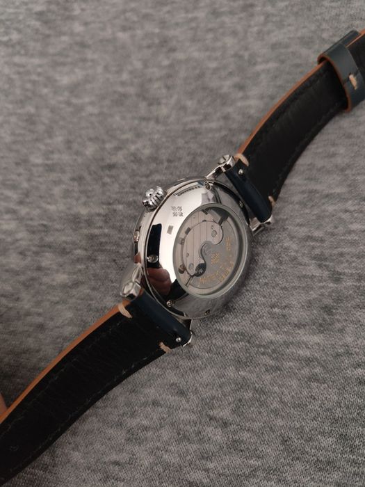 Ceas automatic deosebit