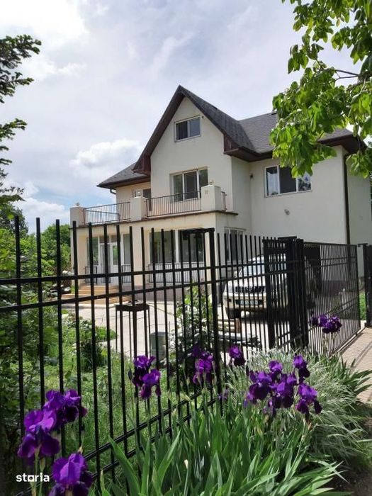 Casa Individuala Ponton / 6 Camere / Snagov