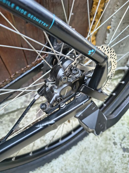 Vând bicicleta cube În stare bună are roți 29 și frâne pe ulei