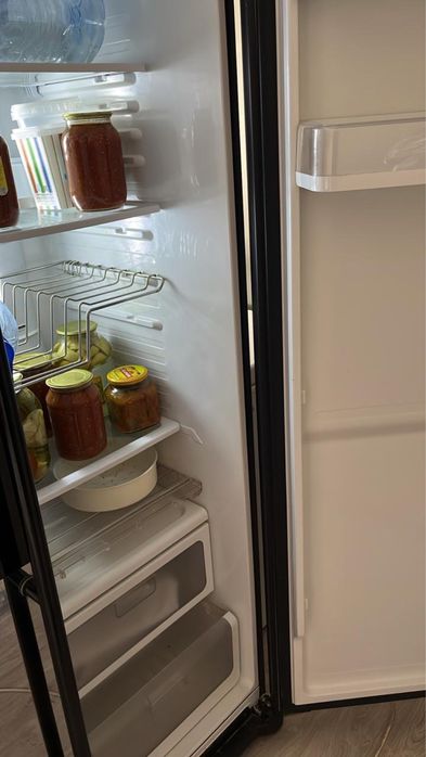 Продается холодильник Samsung в хорошем состоянии