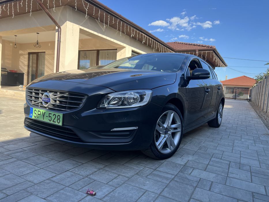 VOLVO V60 2015 — imagine 1