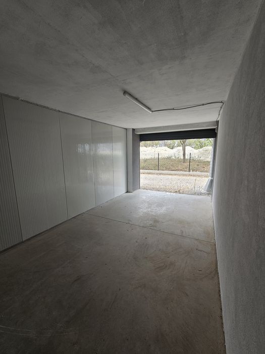 Дава се под наем Гараж / Паркомясто в Варна, Владислав Варненчик - 18 кв.м за 102 € - Снимка #3