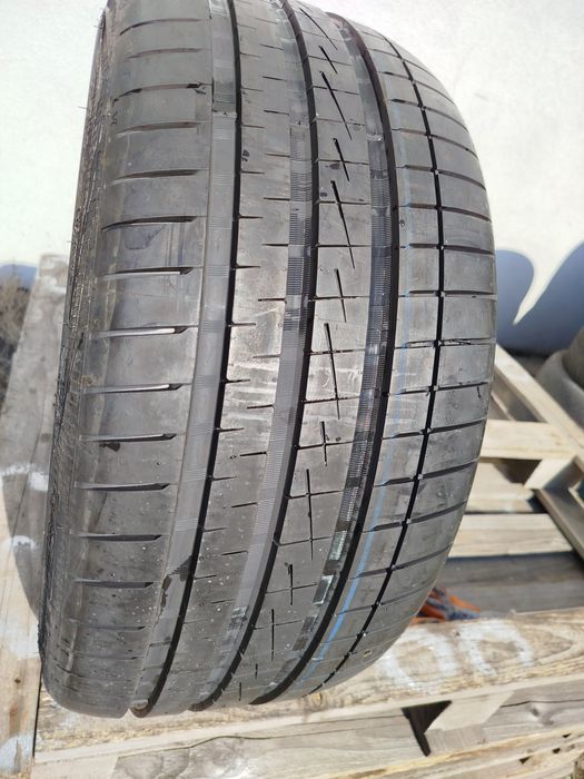 235/35/19 Вредщайн ДОТ 2019 г - САМО 1 брой - Чисто Нова