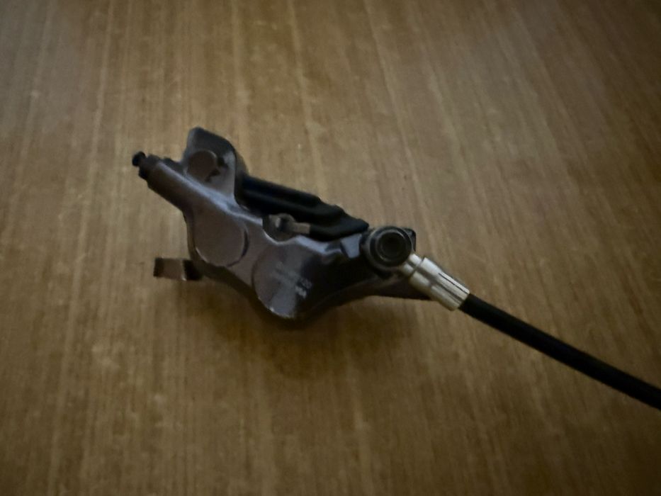 Лапа Burgtec Enduro, Спирачка Shimano Deore XT