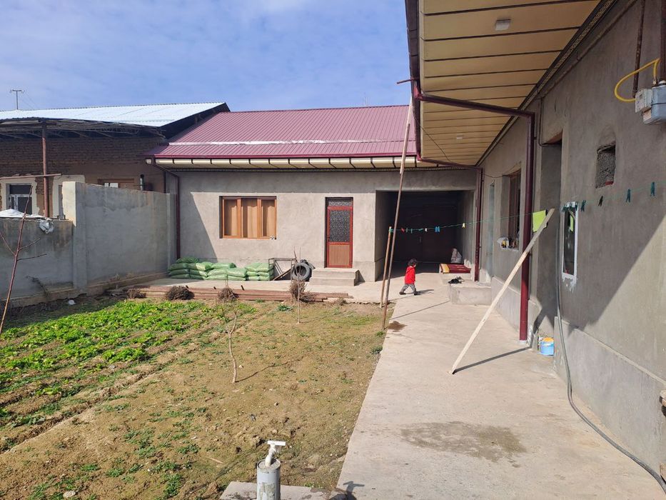 Янгийол тинчлик махалла 6 сутих 5 хона + ошхона тинч махалла