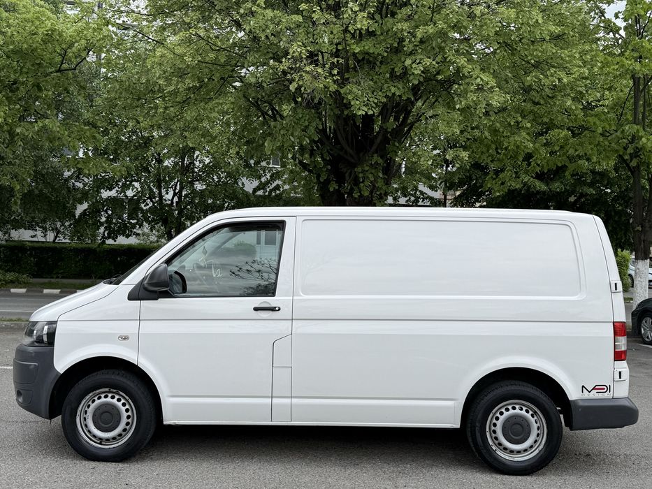 VW Transporter T5 2.0 Tdi Euro 5 cu 3 Locuri si Marfa