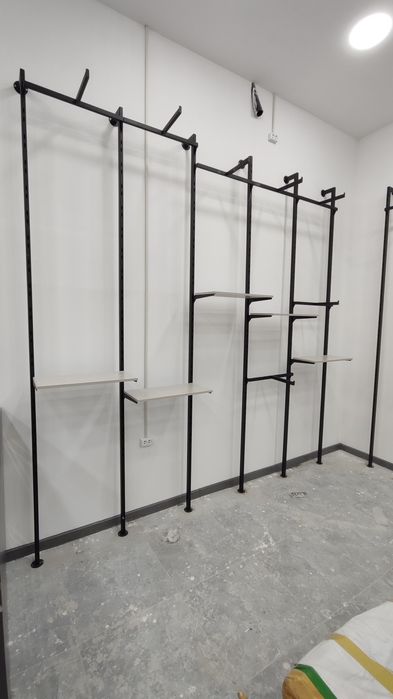 Стеллаж вешалка полки