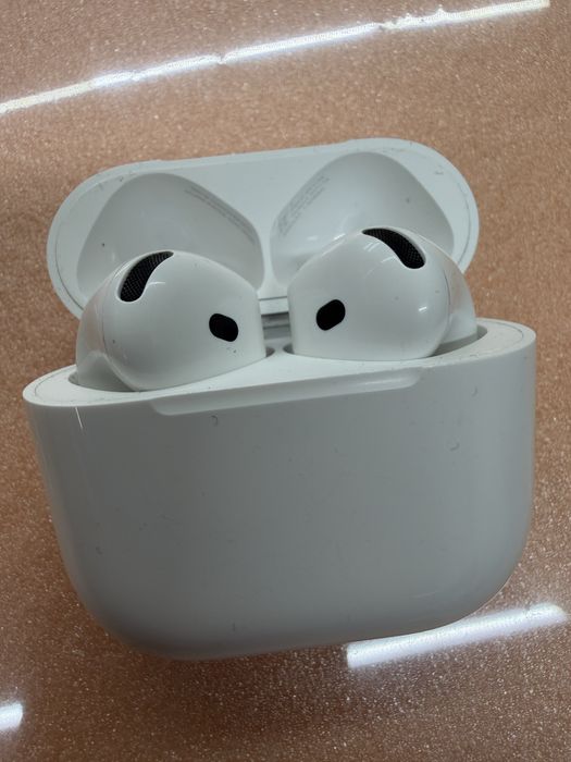 Наушники Apple AirPods 4 белый