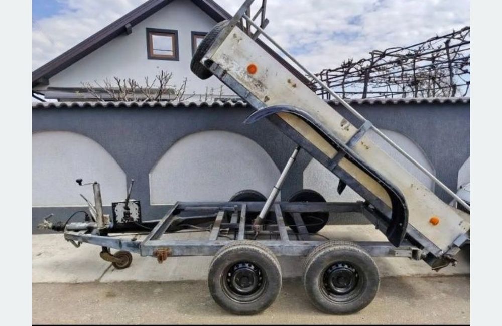 Remorca hapert Basculabila