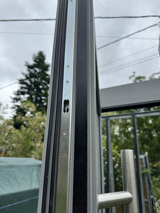 Ușă intrare aluminiu cu luminator l tripan Germania H 235 x L 154 Produs Nou