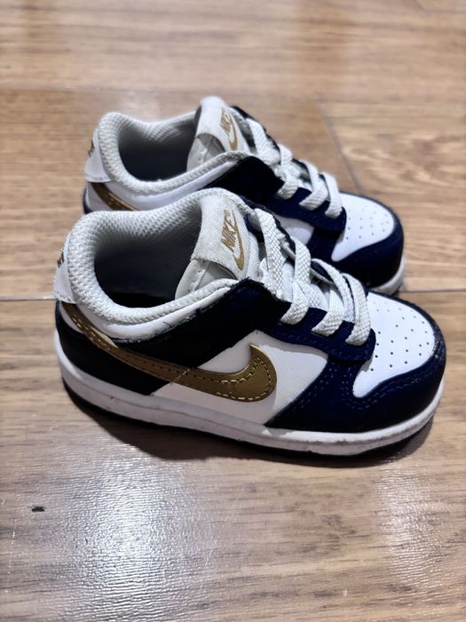 Pantofi copii nike marimea 22