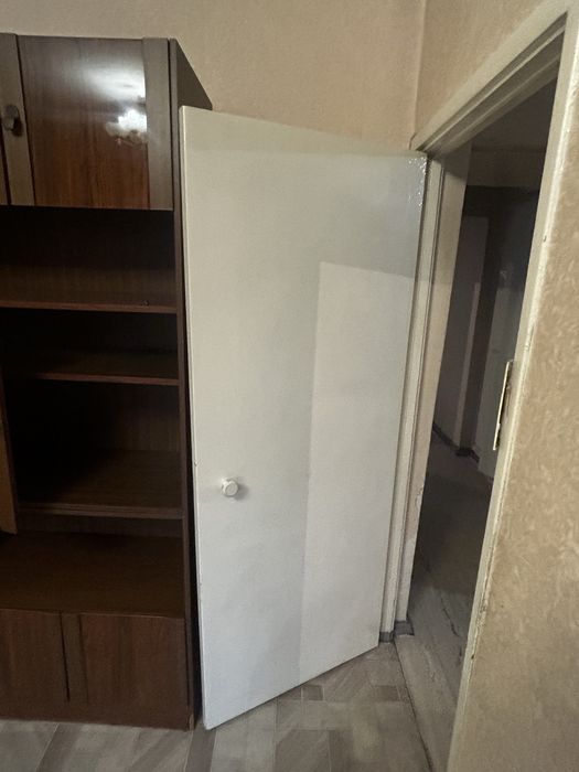 Отдам на дрова старые двери 6 шт