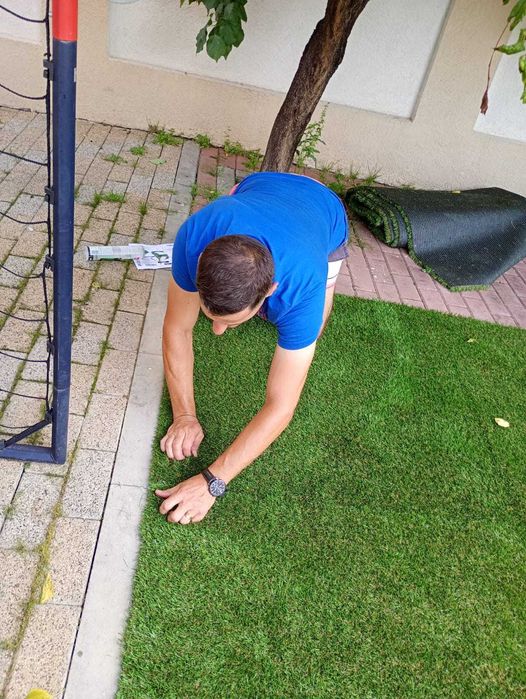 Gazon Sintetic (Artificial)