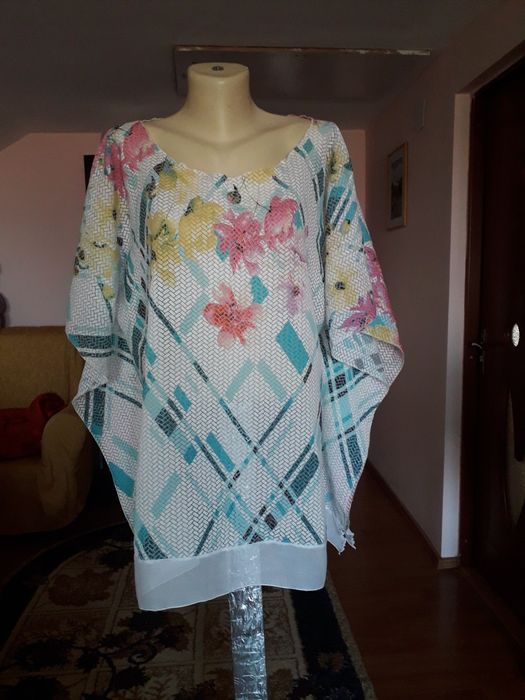 Tunica  pentru plajă și nu numai