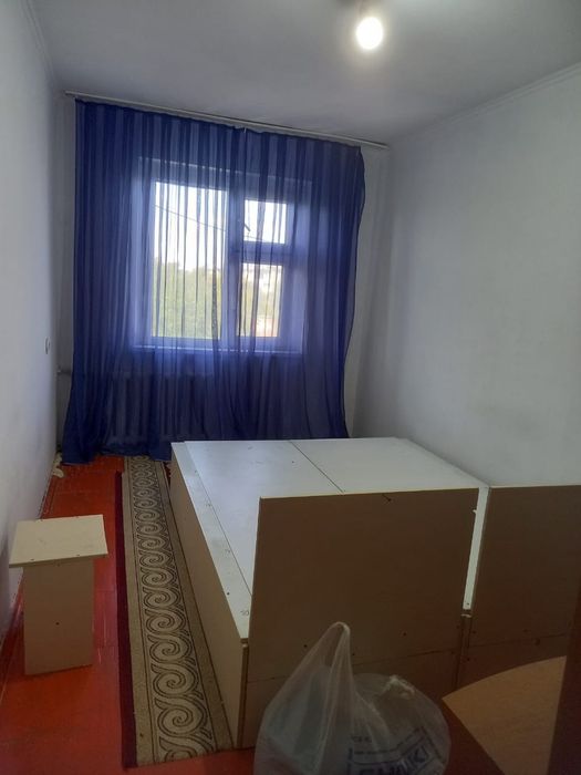 Продаётся 2 х комнатная квартира в центре горада