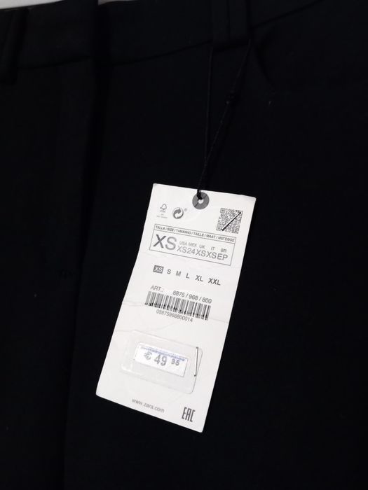Pantaloni elastici negri cu șliț în fata mărimea XS Zara noi