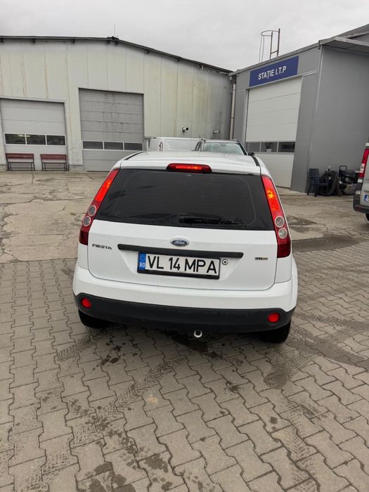Vand Ford Fiesta