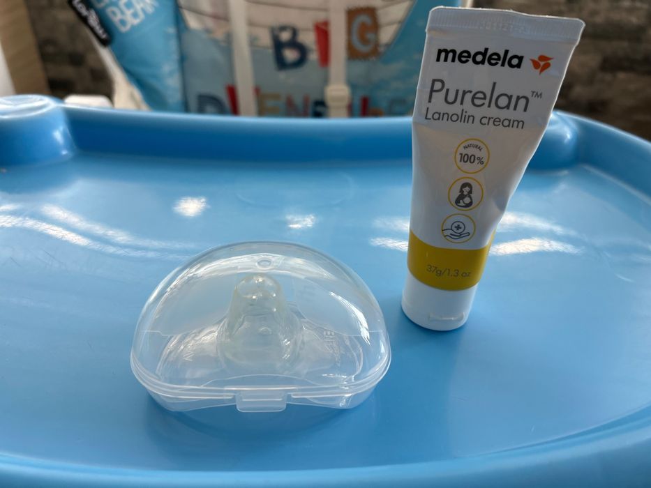 Нови Силиконови протектори Авент за кърмене размер М.