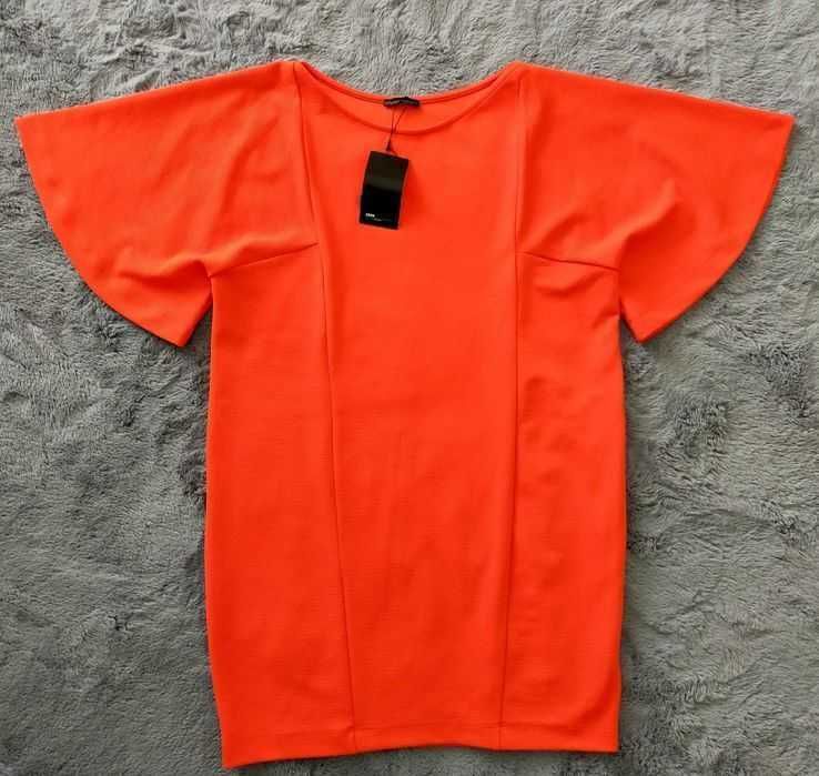 Rochie Zara nouă cu mâneci fluture