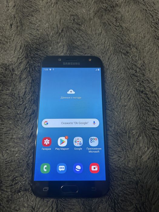 Продам смартфон Samsung j5