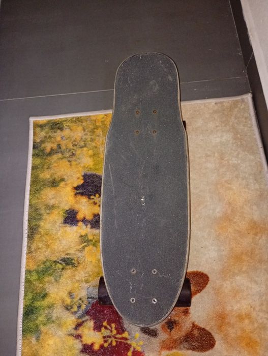 Placa sketboard ,nu este noua