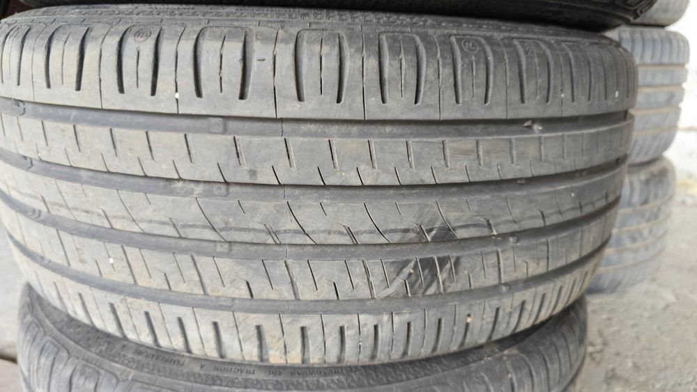 4 Броя Летни Гуми BARUM BRAVIUS 3 215/45/17