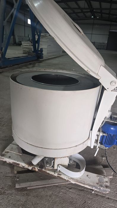 Продаётся центрифуга ВЯЗЬМА КП 223