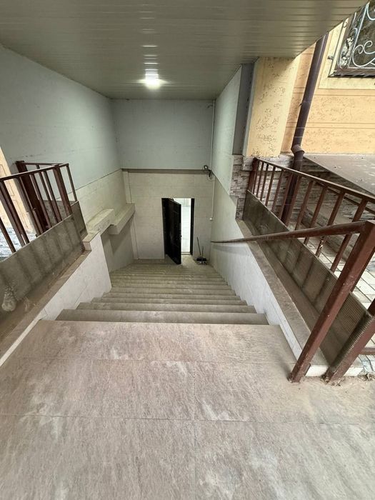 Продается  помещение цоколь  Юнусабад  9