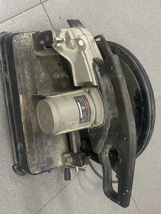 Торцовочная пила .Тарцовка CROWN