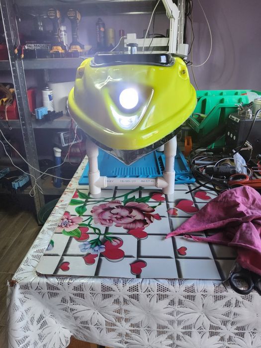 NAVOMODEL DE VITEZA / Barcuta de pescuit, 4s, motor brushless