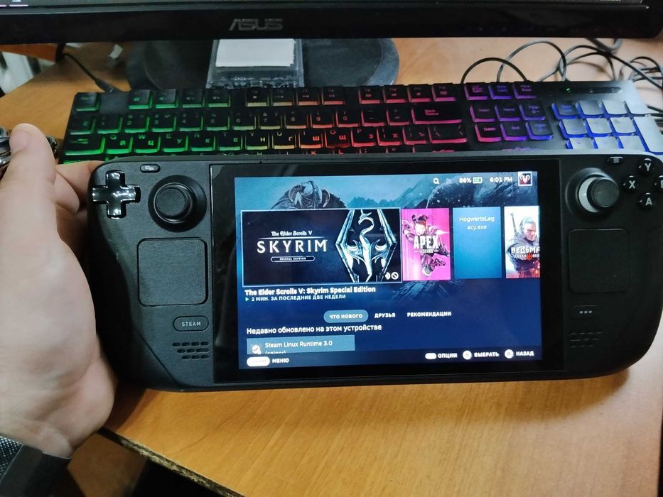 Steam Deck 256гб + 512 флешка. Обмен на ноутбук