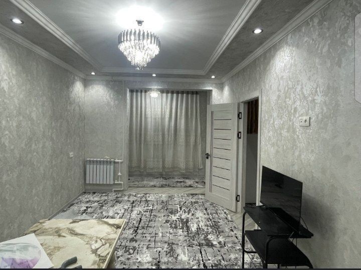 Yakkasaroy Oybek metrosi yaqinida maklersiz kvartira ijaraga beriladi