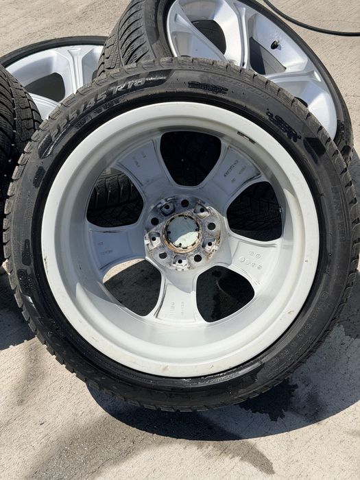 Jante BMW X1 E84 225 45 R18 iarna Pirelli
